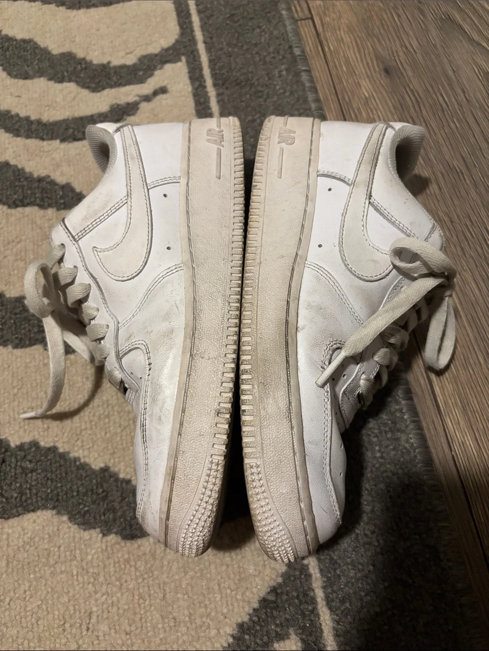 Nike Air Force Ones Women’s 8 White Low